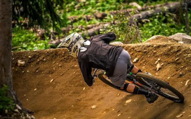 Treetop Getaway Ski In And Out Sleeps 10