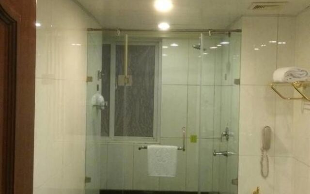Xishuangbanna Golden Zone Hotel
