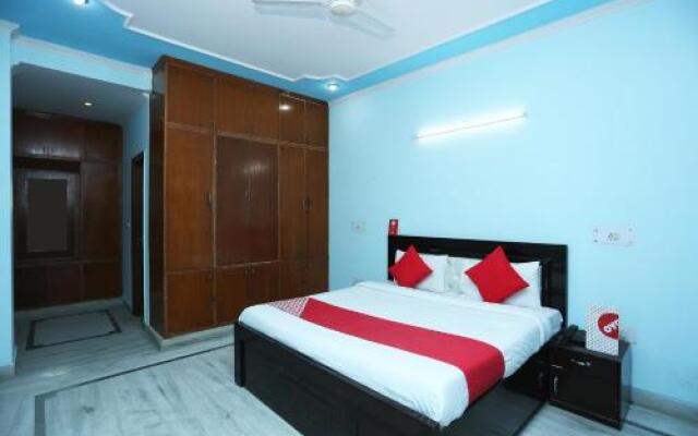 OYO 24496 Lotus Residency