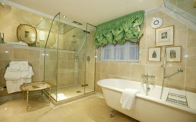 Summer Lodge Country House Hotel