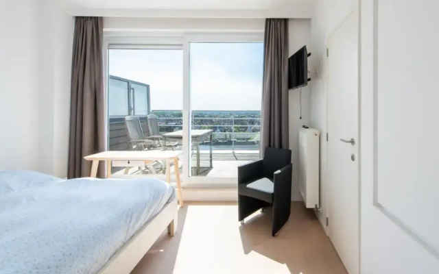 Duplex Apartment With 4 Terraces and sea View