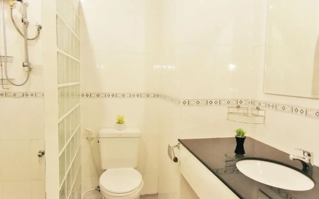 Pattaya Jomtien Holiday Apartments in Jomtien Beach Condominiums