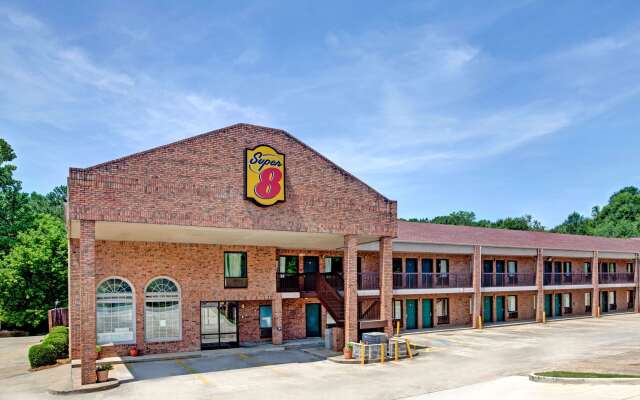 Super 8 by Wyndham Marietta/West/Atl Area
