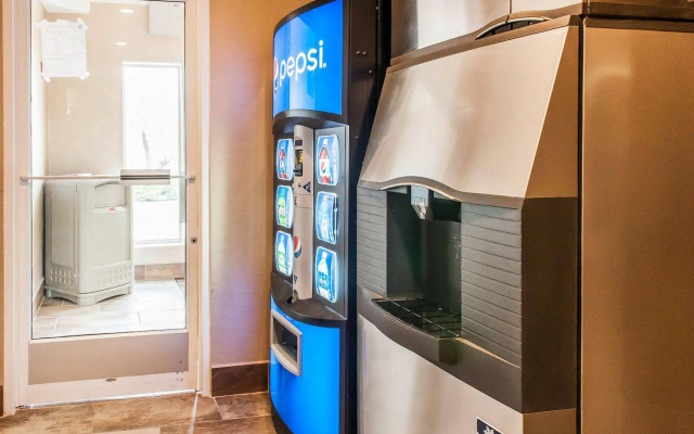 Comfort Inn & Suites I-25 Near Spaceport America