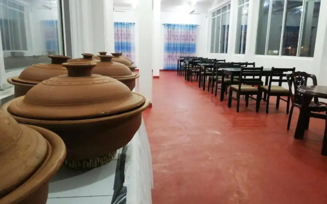 Trinco Star Hotel
