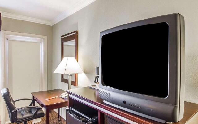 Studio 6 Mesa, AZ – Near Downtown & Sloan Park
