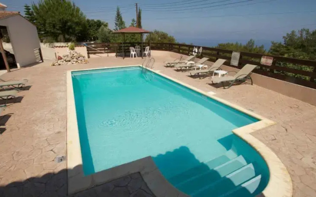 Kinousa Villas