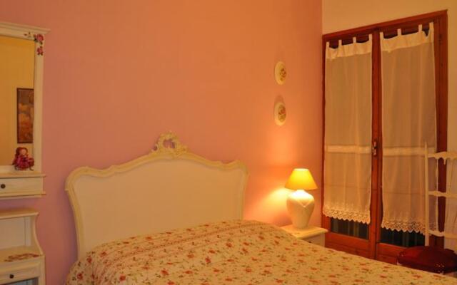 La Casa Rosa Dolceacqua