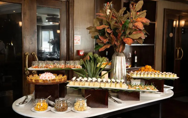 Ambassador Cruise Halong Bay