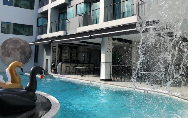Ratri Hotel Phuket Old Town