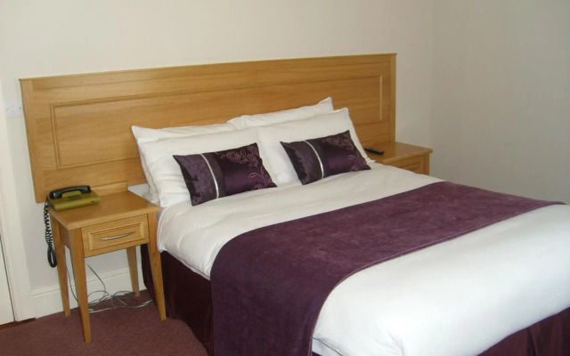Phoenix Park Hotel