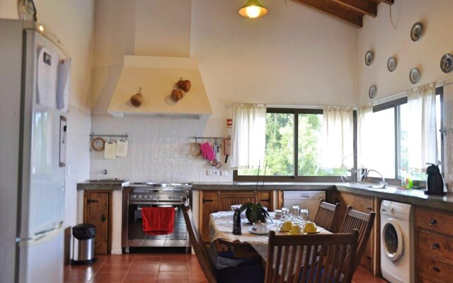Villa With 4 Bedrooms in Fenais da Luz, With Wonderful sea View, Priva