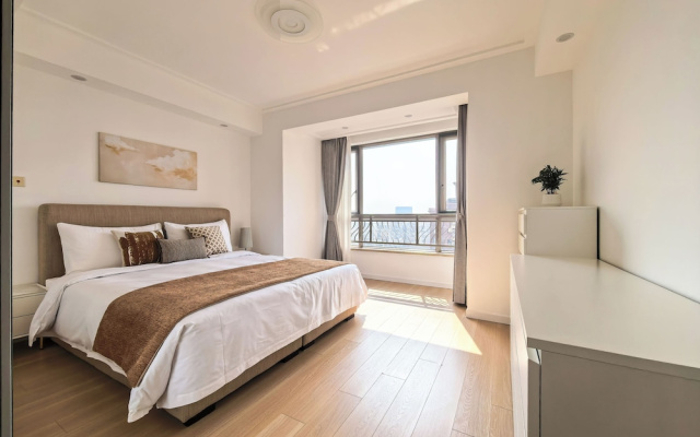 Tyms 3BR 2BA Residence Yucui Shanghai