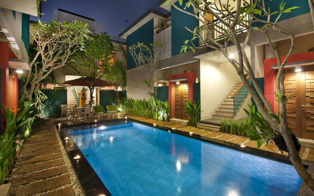 The Green Zhurga Suites