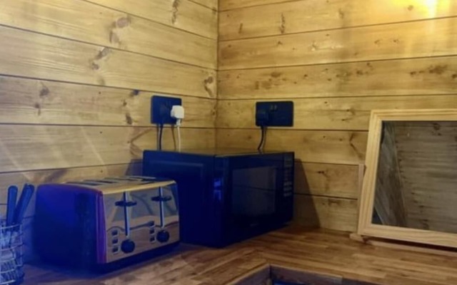Inviting 1-bed Cabin in Newmarket