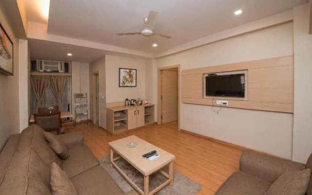 Yashwee International