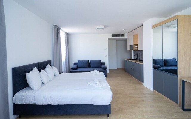 Milo Aparthotel