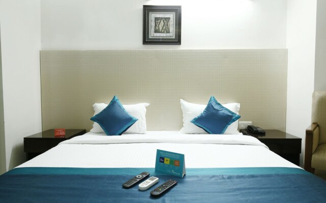 FabHotel Exotica Noida Expressway