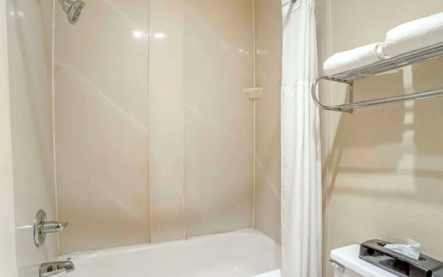 Quality Inn near Speedway