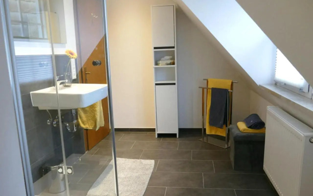 Daun Under (Adults Only)