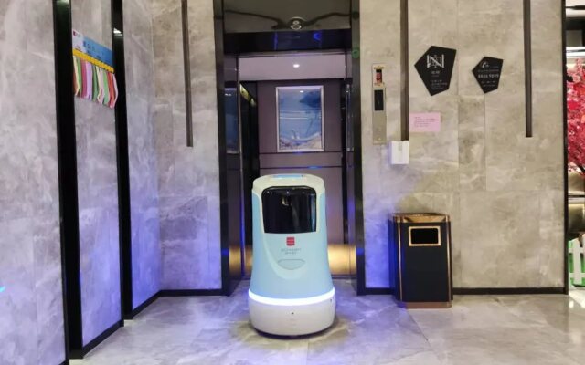 Echarm Hotel (Nanchang Bayi Square Subway Station Wushang MALL)