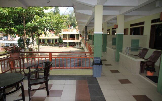 Hotel Pandu Lakeside Parapat