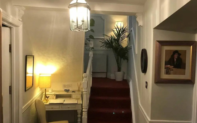 Castle View Guest House