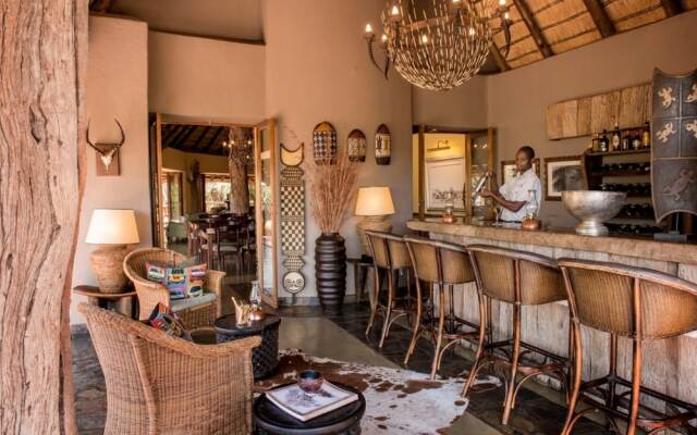 Tuningi Safari Lodge