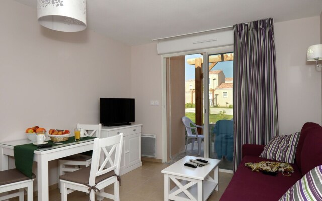 Cozy Apartment With Terrace, Located in Quiet Surroundings