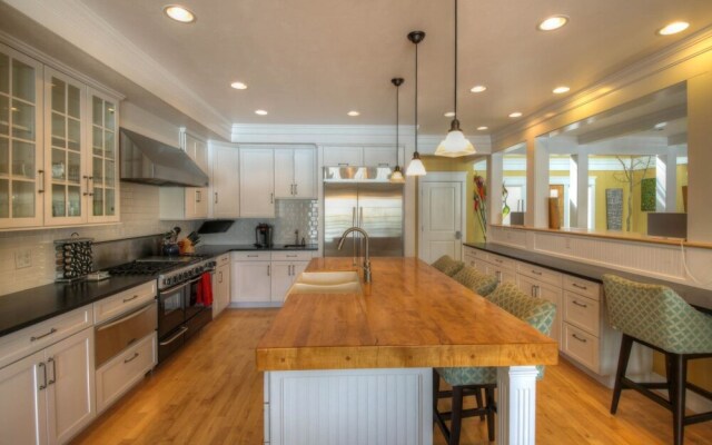 Bozeman - Beach Escape