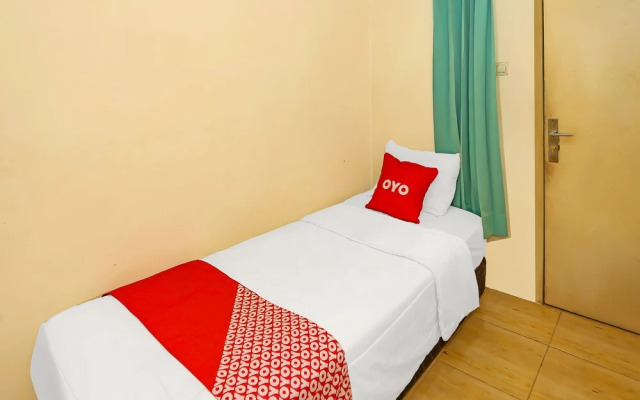 OYO 92262 Backpacker Homestay Cibubur