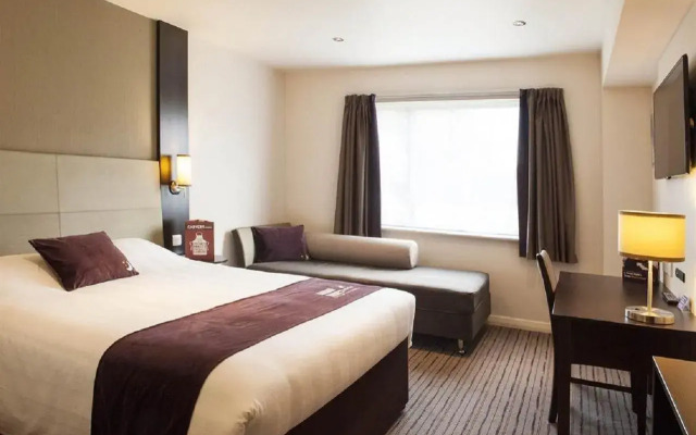 Отель Premier Inn London Holborn