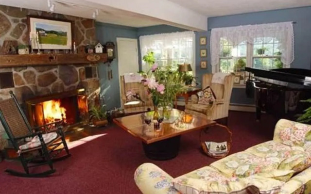 Deerhill Inn