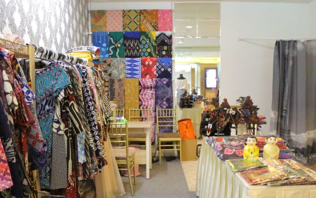 Golden Tulip Galaxy Hotel