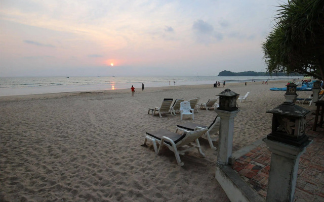 Lanta Villa Resort