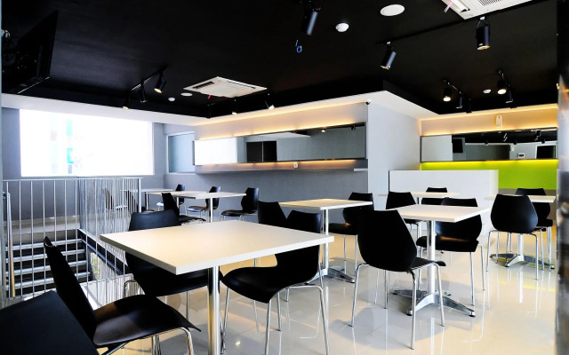 Swift Inn Aeropolis Airport