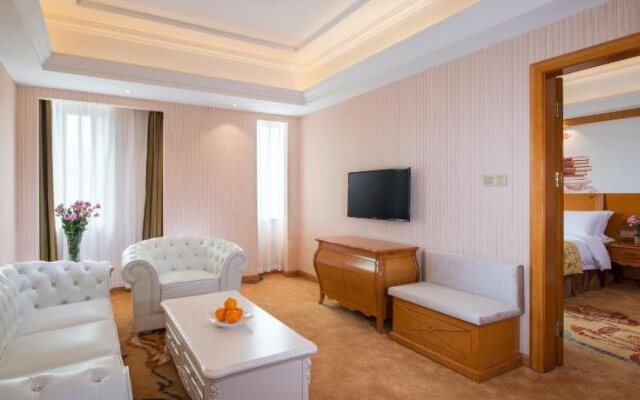 Vienna International Hotel Guangzhou Xintang Jean Fangzhicheng