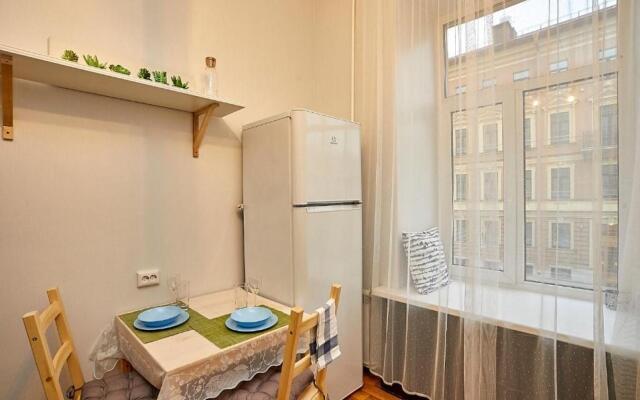 Апартаменты на Лермонтовском проспекте, 17