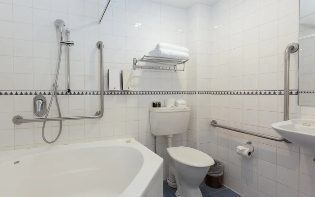 Fino Hotel & Suites