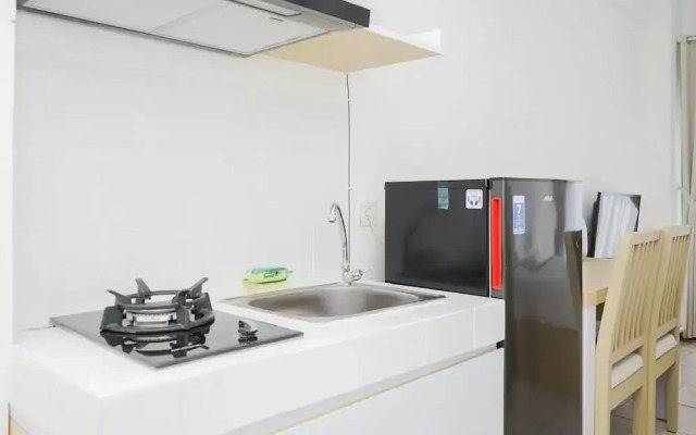 Comfort with Garden View Studio Apartment M-Town Residence