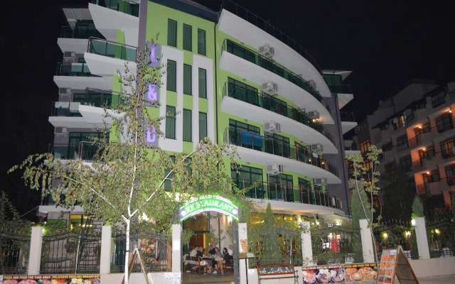 L&B Hotel