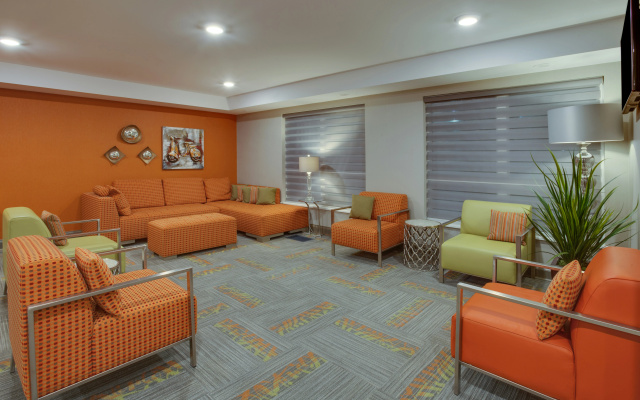 Holiday Inn Express & Suites Fredericton by IHG