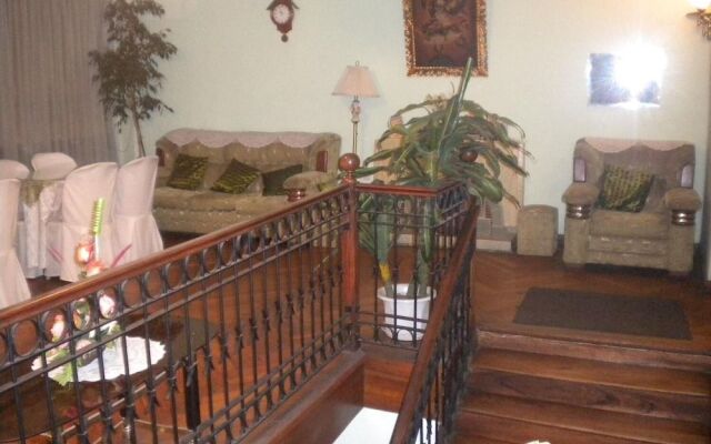 Las Torres Hostal