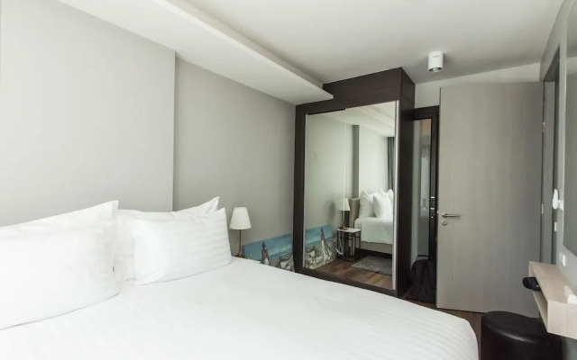 Infinity Pool 1 Bedroom at Surin Beach
