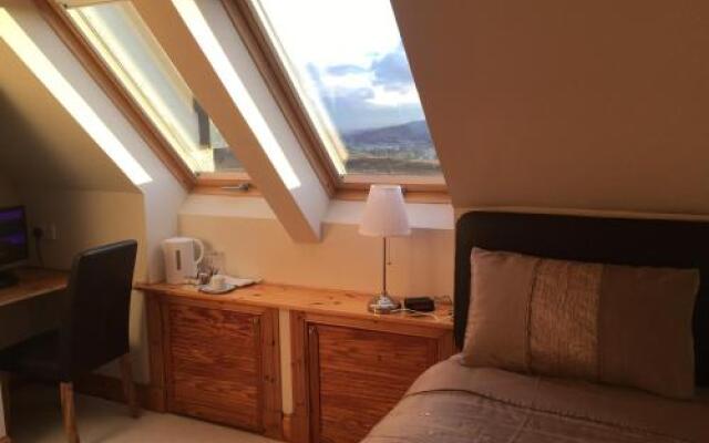 Seafar Guest Rooms