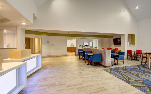 Holiday Inn Express Columbus South - Obetz by IHG