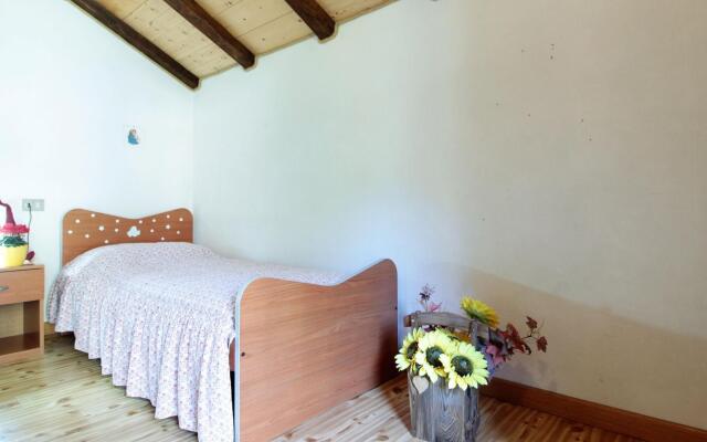 Wooden chalet in Pieve Tesino with garden