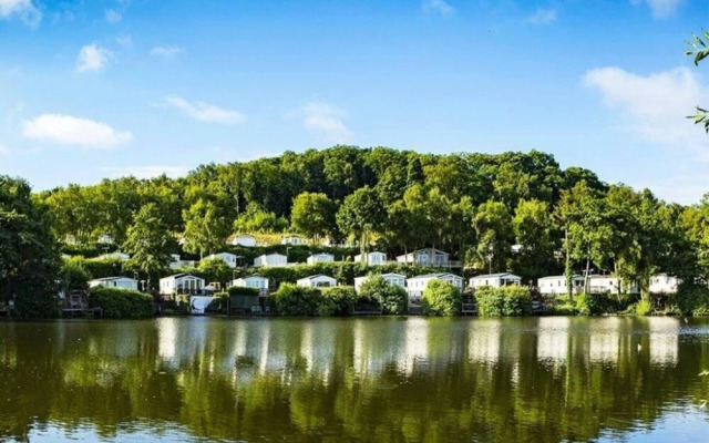 Caravan Nearby Hastings, Coghurst Hall Park
