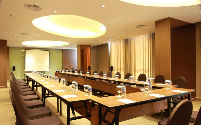 Soll Marina Hotel Serpong