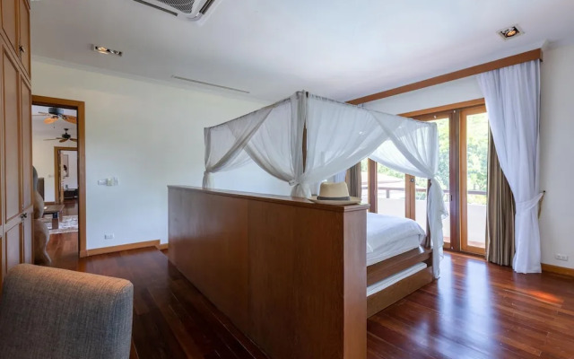 Large 6 Bed Luxury Villa on the Golf Course (PHJ)